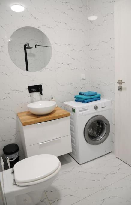 7A Dream Apartment 7A Si Parcare Oradea Extérieur photo